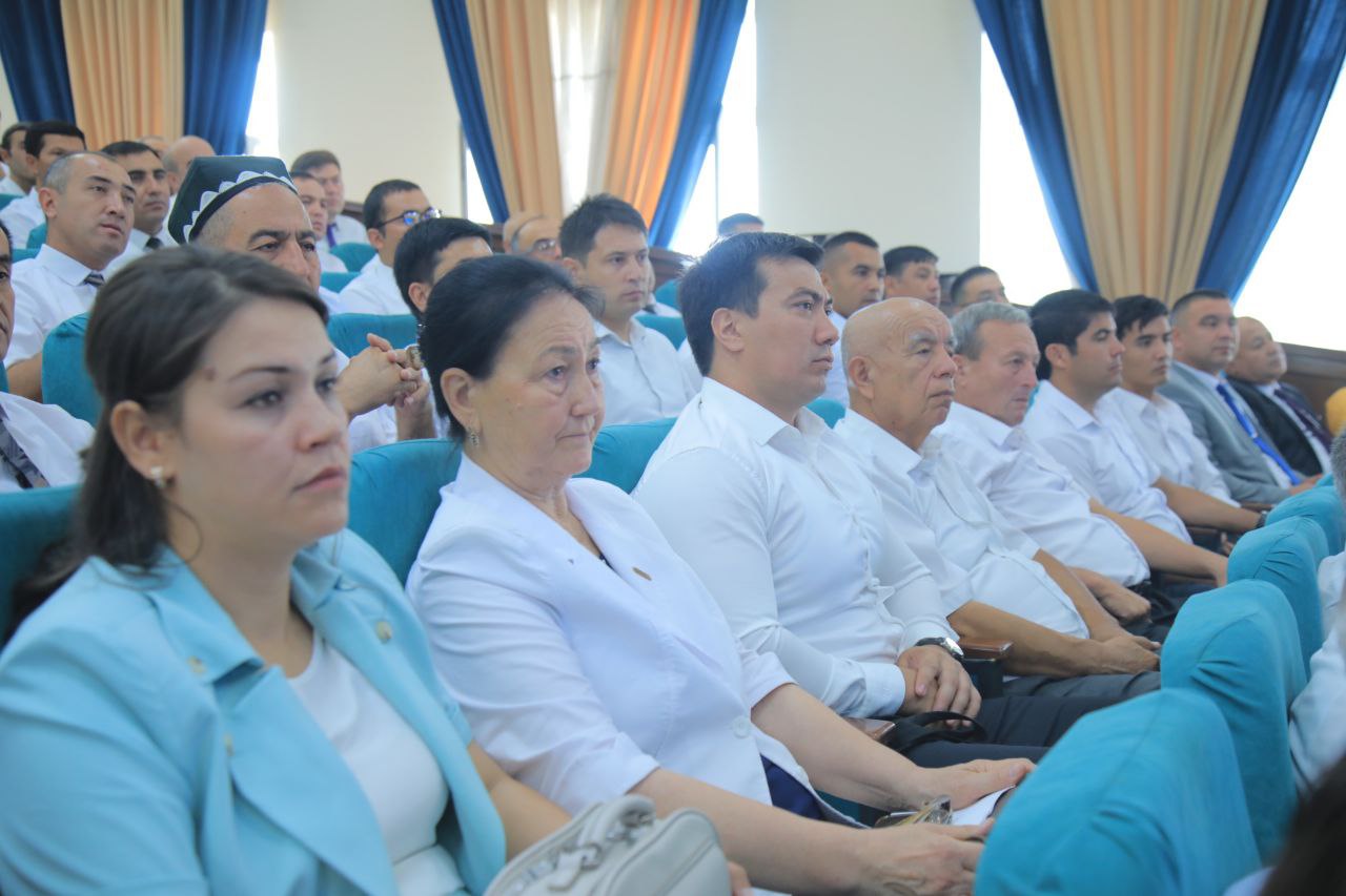 Namangan davlat pedagogika institutida 2025/2026-o‘quv yilining 1-sonli kengaytirilgan yigʻilish boʻlib oʻtdi