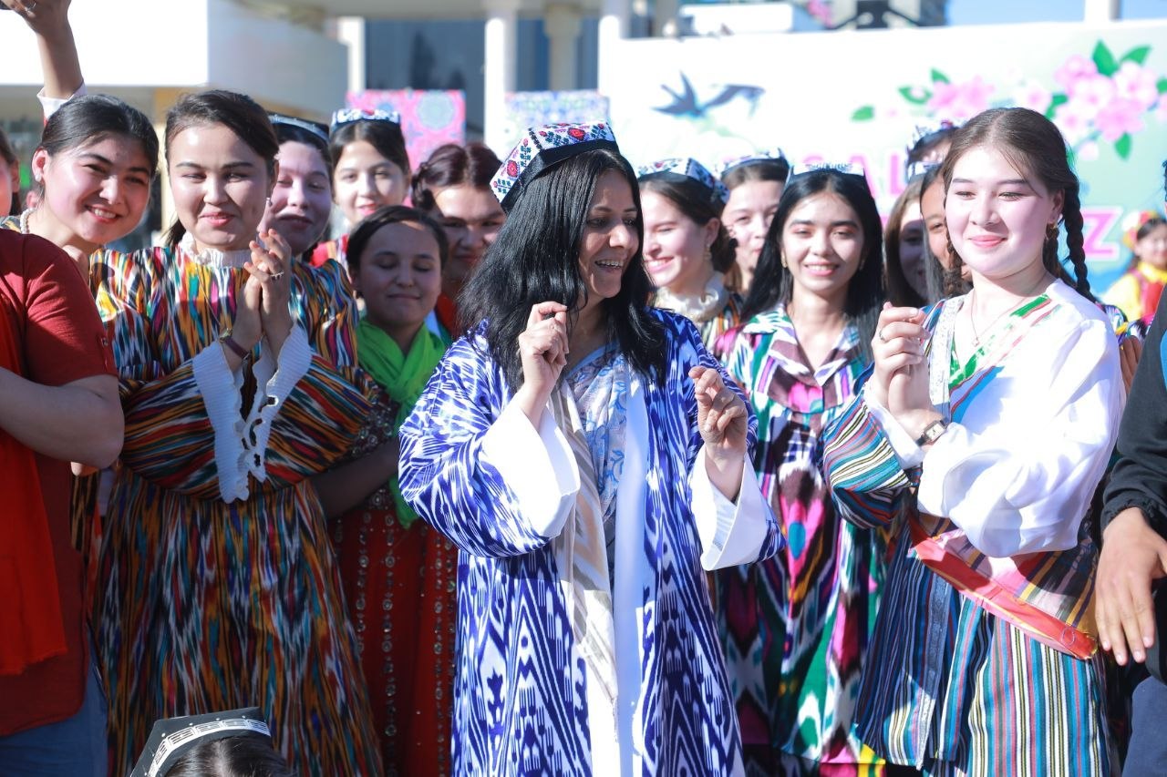 Hindistonning O‘zbekiston Respublikasidagi Favqulodda va Muxtor Elchisi Ms. Smita Pant boshchiligidagi delegatsiyaning Namangan davlat pedagogika institutiga tashrif buyurdi