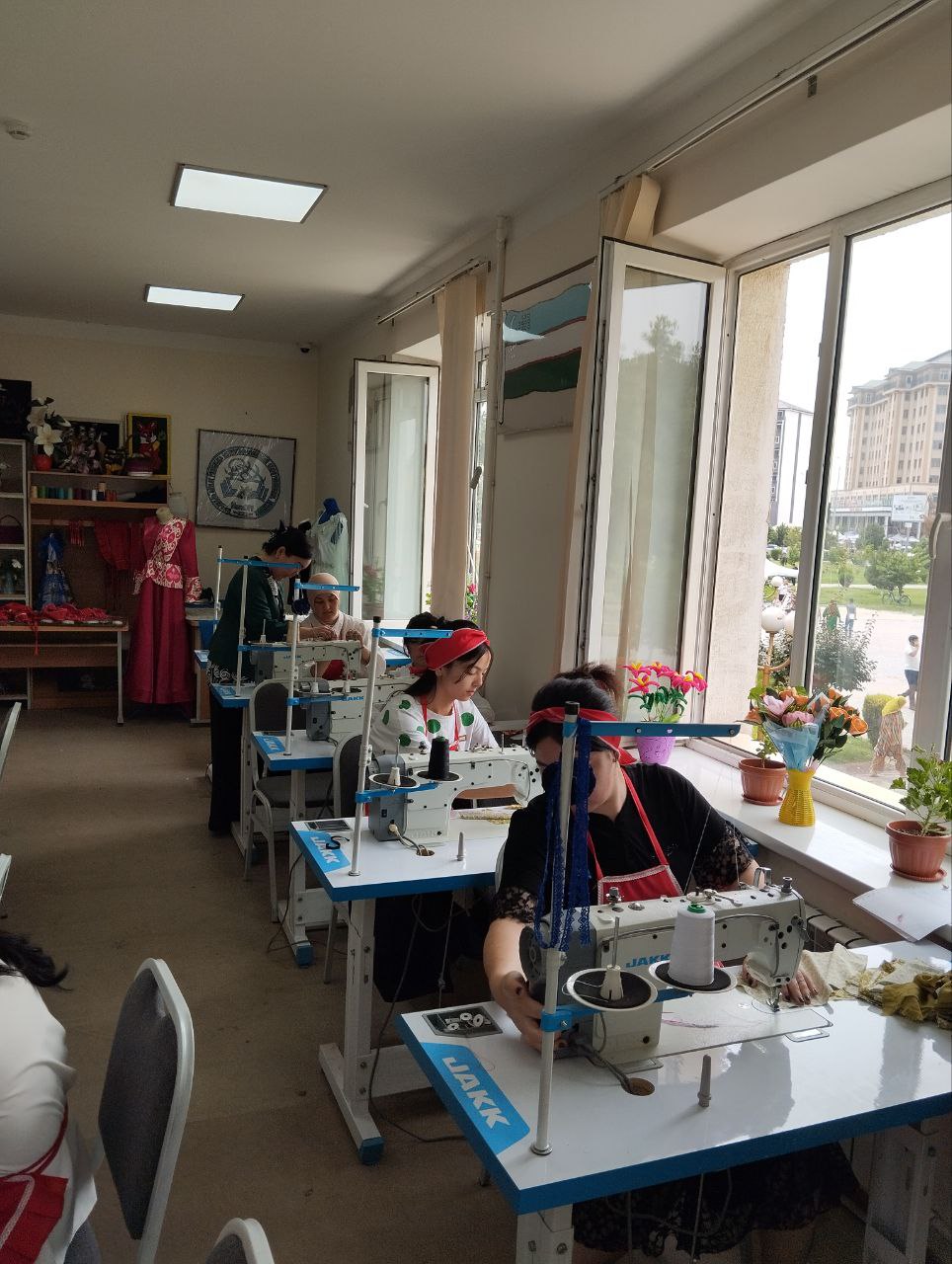 To’garak faoliyati. “Eko-uslubdagi yozgi ayollar kiyimlarini yaratish”